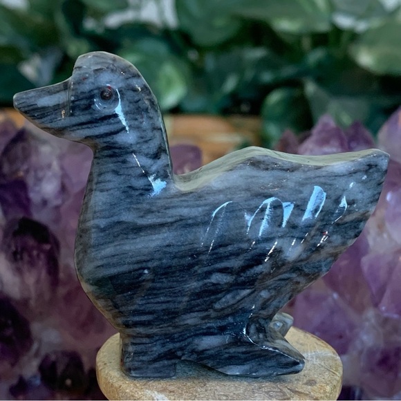 Natural Marble Carved Duck Figurine Bird Figure Carving Polished Pocket Pet 2.5" - Picture 9 of 12
